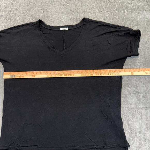 Chic Soul Bare Necessities Womens Black V Neck Rolled Sleeve Loose Baggy Top 1XL - Picture 5 of 10